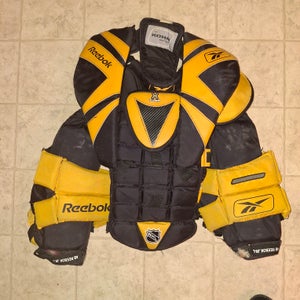 Large junior  Reebok Goalie Chest Protector (Used)