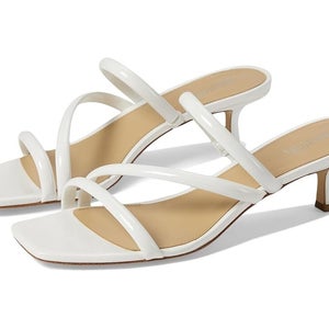 Michael Kors Celia Sandals Women's 8 White Slip On Sqaure Toe Kitten Heel P464