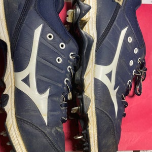 MIzumi Women’s softball cleats, Navy