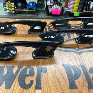 New Bauer Tuuk + 254mm Right Black