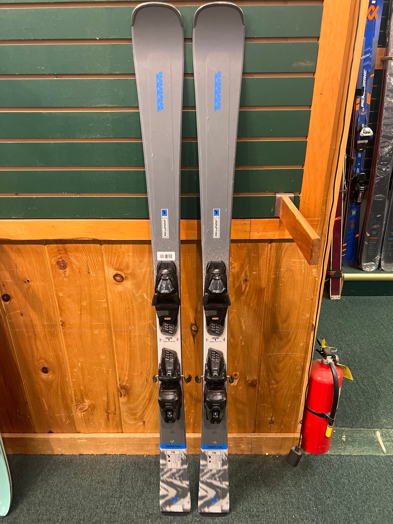 スキー DYNASTAR TROUBLE MAKER 175cm Dynastar Trouble Maker Skis + Bindings - Used 2005 - Used | evo