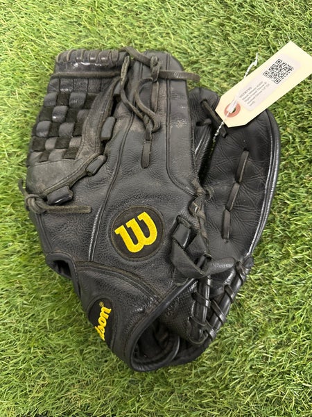Black Wilson A500 Right Hand Throw Baseball Glove 12" (Used)