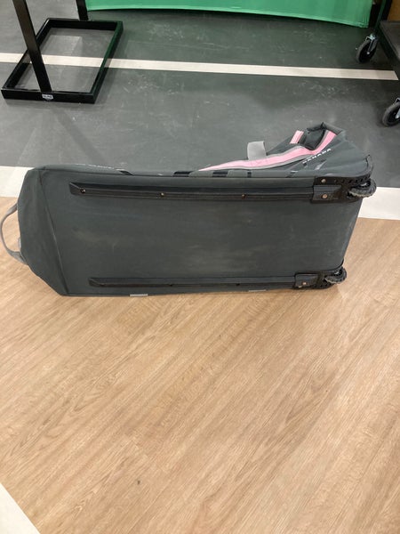 Hockey Canada Official 32 Inch Womens Rolling Bag