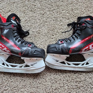 CCM Jetspeed XTRA PLUS Hockey Skates Regular Width Size 4 (Used)