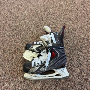 Used Bauer X60 Skates Size 4EE