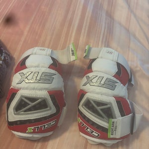 Medium Youth STX Cell V Arm Pads (Used)