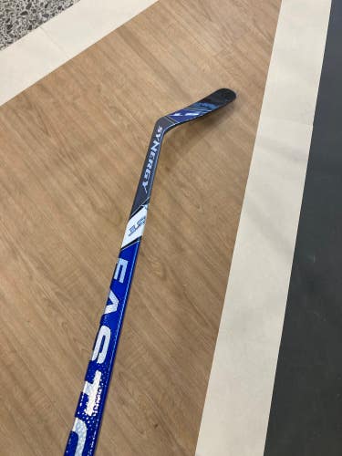 Easton Synergy ST Hockey Stick | Junior RH "Heatley"