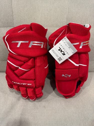 New! Size 15" TRUE Catalyst 7X3 Hockey Gloves Red Senior