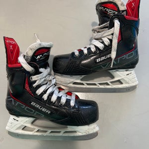 Youth Bauer Vapor 3X Pro Hockey Skates | Size 13.5Y (Used)