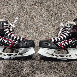 CCM Jetspeed Jet Speed FT490 Hockey Skates w/ premium Black Steel, size 5.5