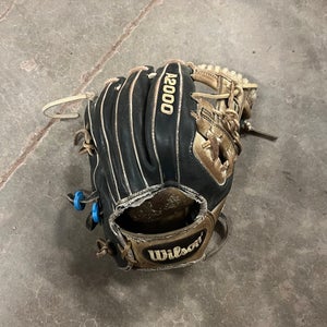 2020 Wilson Right Hand Throw Infield A2000 Baseball Glove 11.5" (Used)