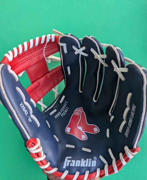 Boston Red Sox Franklin Fieldmaster RHT Baseball Glove 11"