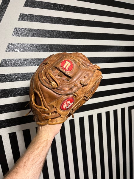 Nokona ANG-175K 12” buckaroo baseball glove