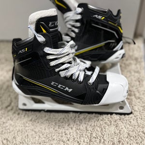 CCM Super Tacks AS1 Hockey Goalie Skates 7.5 (Used)