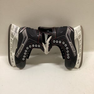 Used Bauer X300 SZ 3R Intermediate 3.5 Ice Hockey Skates 11725-S000466375