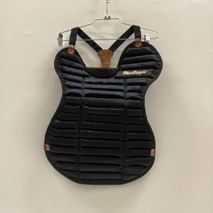 Used MacGregor B70 Intermed Catcher's Equipment 11725-S000446400