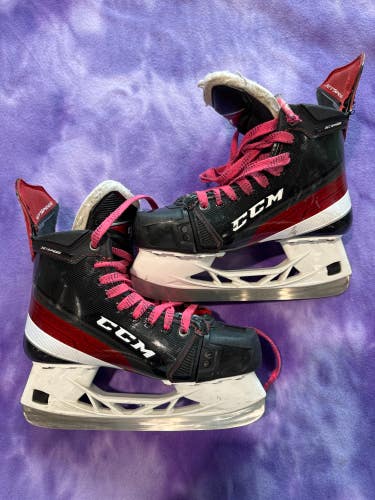 CCM JetSpeed FT4 Hockey Skates Regular Width 5.5 (Used)