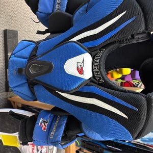 Vaughn Velocity XR INT Pro Carbon (Used) XL Intermediate Goalie Chest Protector