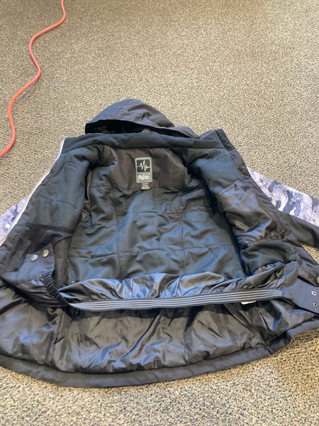 Pulse Snowboard/Ski Jacket | Youth  Small 7/8
