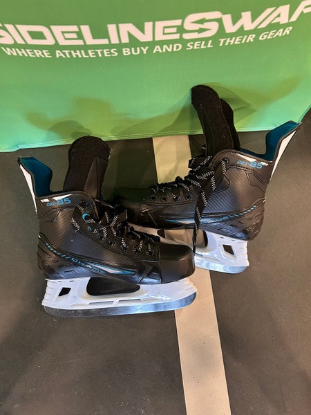 Senior Flite CGX-85 Chaos Hockey Skates Regular Width Size 6 (Used)