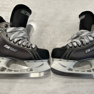 Bauer Nike supreme one55 skates. Bauer Size 3 (size 4 US). Width d
