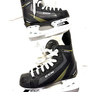 Used CCM 1052 TACKS Junior Hockey Skate Junior 01 11860-S000288598