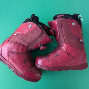 Women's Size 7.0 DC Search Snowboard Boots (Used)