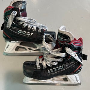 Junior Bauer Vapor X900 Hockey Goalie Skates | Size 1 (Used)