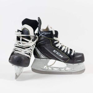CCM Tacks 9040 Size 3 Hockey Skates