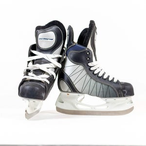 Vintage Easton Octane Size 3 Hockey Skates