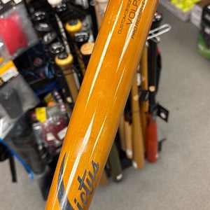 33" Victus Volpe 1 (Used) Bat volpe1 wood baseball