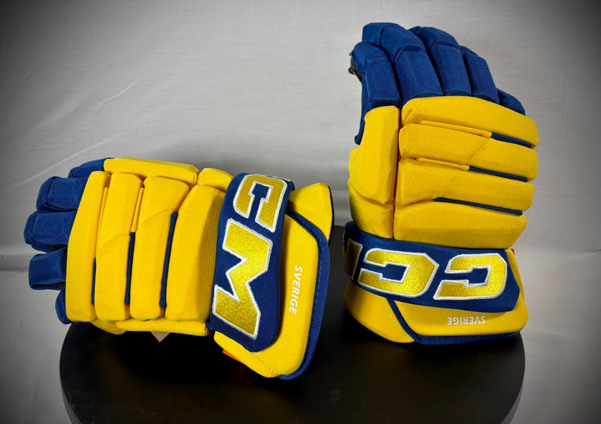 Sweden- CCM Hockey Gloves