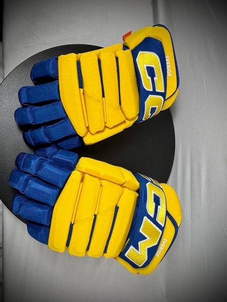 Sweden- CCM Hockey Gloves