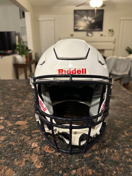 Youth Medium Riddell SpeedFlex Helmet (Used) | SidelineSwap | Buy and ...
