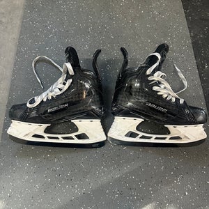 Bauer Supreme Mach Regular Width  Size 4 (Used)