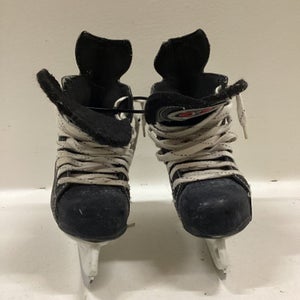 Used Easton SYNERGY 100 Junior 01 Ice Hockey Skates 11725-S000464517