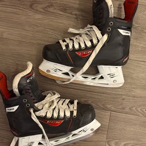CCM Hockey Skates Regular Width 7 (Used)