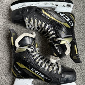 2023 CCM AS-V Pro Hockey Skates Regular Width 8.5 (Used)