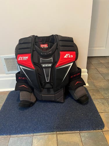 Intermediate Large CCM eflex 2.9 Chest Protector  (Used)