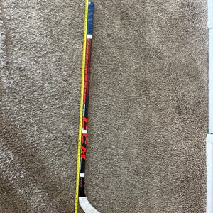 Intermediate  *CRACKED BLADE* CCM JetSpeed Team Right Handed Hockey Stick P88  (Used)