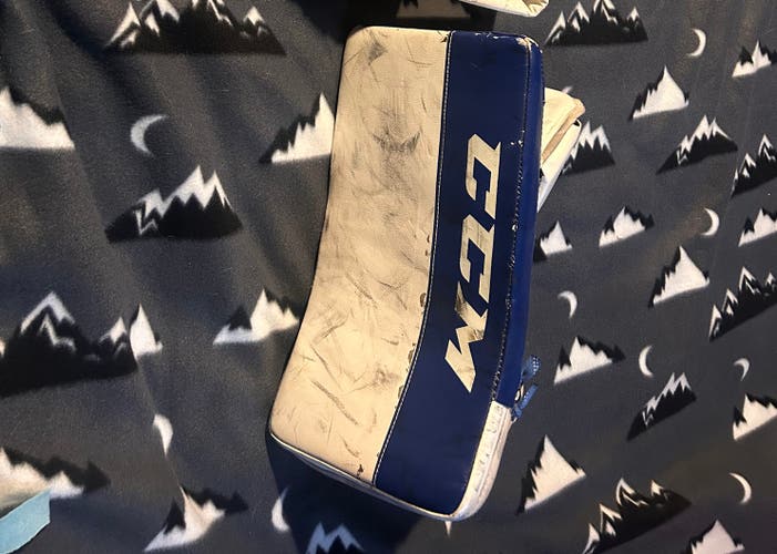 CCM Retro Flex Blocker