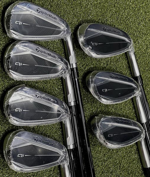 TaylorMade Qi Iron Set 5-PW, AW Graphite Fujikura Ventus TR
