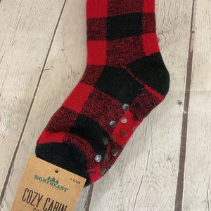 Northeast Outfitters Cozy Cabin Double-Layer Socks Red Black Plaid Youth 10K-4