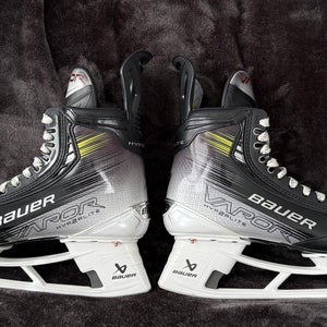 Used Senior Bauer 10.5 Vapor Hyperlite 2 Hockey Skates