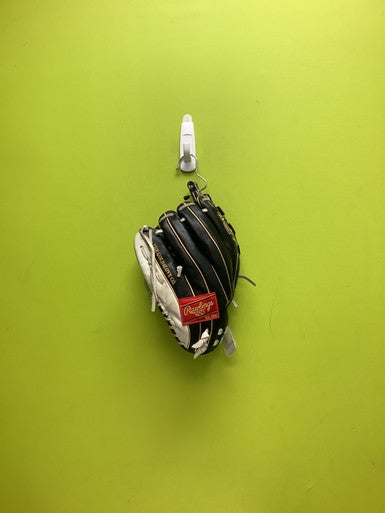 Rawlings (Used) Black Right Hand Throw 12" Baseball Glove