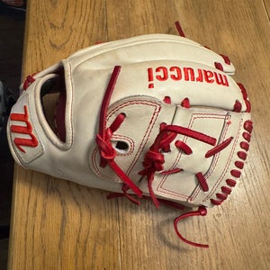 MFG2CP14K2-CMR-RightHandThrow Marucci Capitol Series 2024 M TYPE 14K2 11.75 TWO