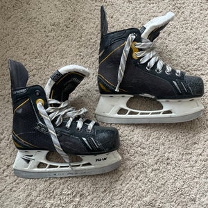 2014 Bauer Supreme Hockey Skates 13.5 (Used)
