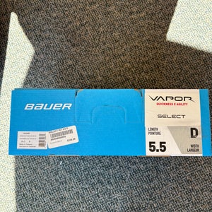 Bauer Vapor X Select Hockey Skates Regular Width  Size 5.5 (New)