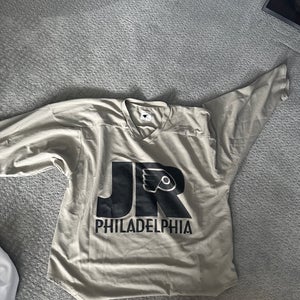 Gray Adult Unisex Medium  Jersey (Used)
