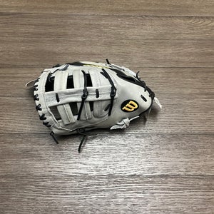 New Wilson A2000 2800 12" First Base Mitt